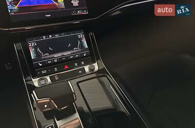 Внедорожник / Кроссовер Audi Q8 2020 в 