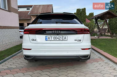 Позашляховик / Кросовер Audi Q8 2018 в 