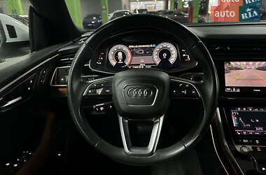 Внедорожник / Кроссовер Audi Q8 2019 в 