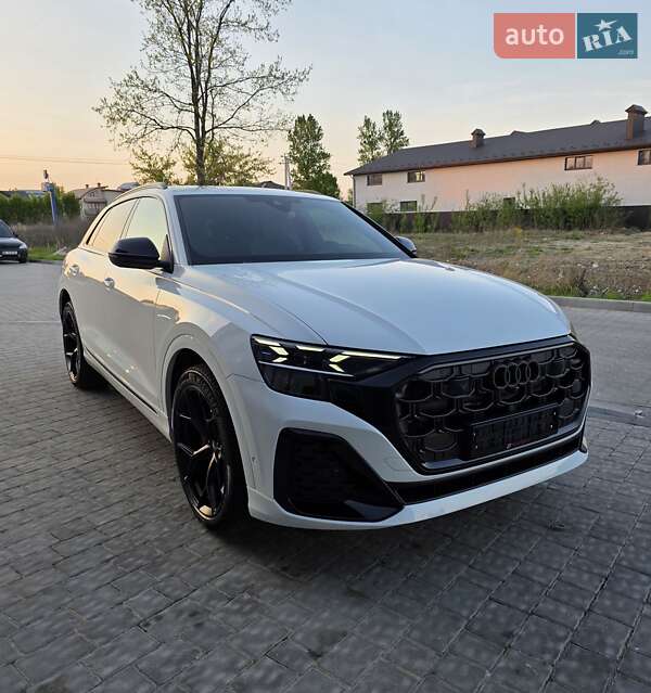 Внедорожник / Кроссовер Audi Q8 2025 в 