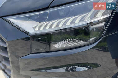 Внедорожник / Кроссовер Audi Q8 2020 в 