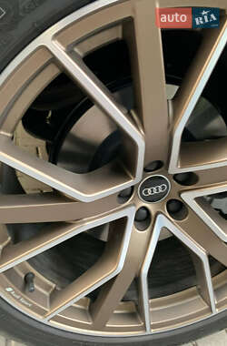Внедорожник / Кроссовер Audi Q8 2020 в 