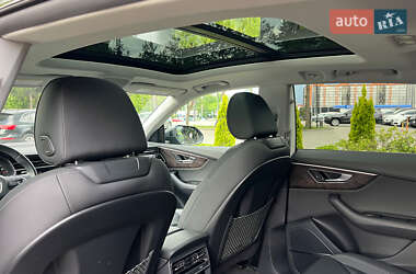 Внедорожник / Кроссовер Audi Q8 2019 в 