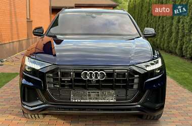 Позашляховик / Кросовер Audi Q8 2019 в 