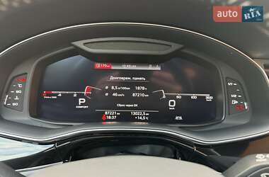 Позашляховик / Кросовер Audi Q8 2019 в 