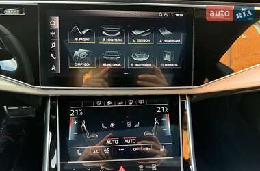 Позашляховик / Кросовер Audi Q8 2019 в 
