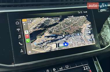 Внедорожник / Кроссовер Audi Q8 2020 в 