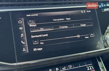 Внедорожник / Кроссовер Audi Q8 2020 в 