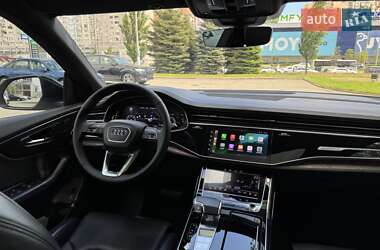 Внедорожник / Кроссовер Audi Q8 2020 в 
