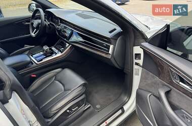 Внедорожник / Кроссовер Audi Q8 2020 в 
