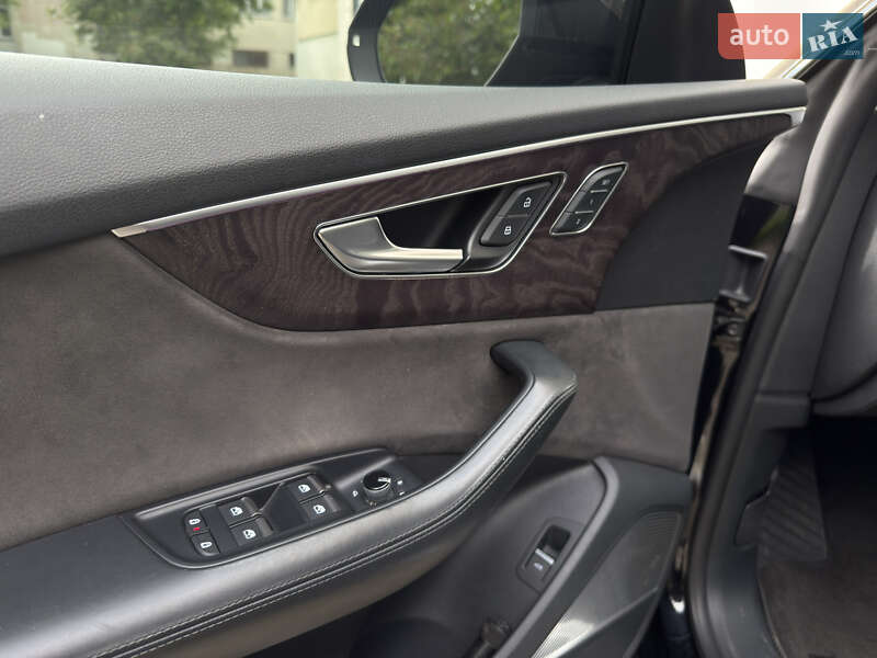 Позашляховик / Кросовер Audi Q8 2019 в Києві фото 16 Позашляховик / Кросовер Audi Q8 2019 в Києві