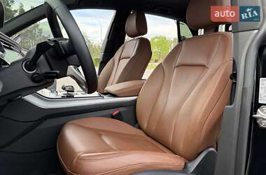 Внедорожник / Кроссовер Audi Q8 2018 в 