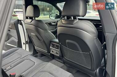 Внедорожник / Кроссовер Audi Q8 2025 в 
