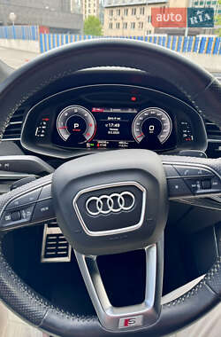 Позашляховик / Кросовер Audi Q8 2018 в 