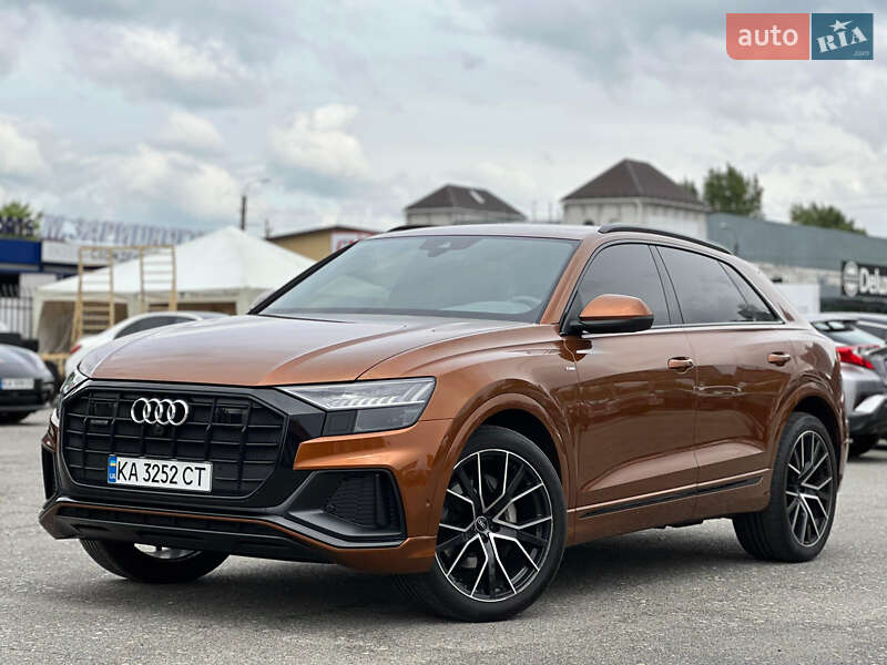 Позашляховик / Кросовер Audi Q8 2021 в Києві