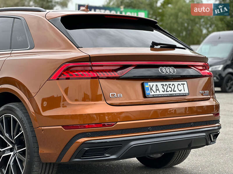Позашляховик / Кросовер Audi Q8 2021 в Києві