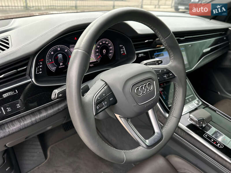 Позашляховик / Кросовер Audi Q8 2021 в Києві