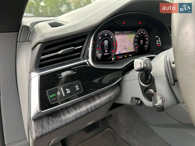 Позашляховик / Кросовер Audi Q8 2021 в Києві