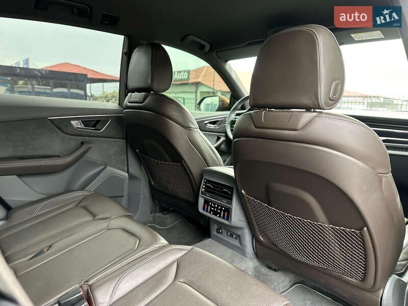 Позашляховик / Кросовер Audi Q8 2021 в Києві