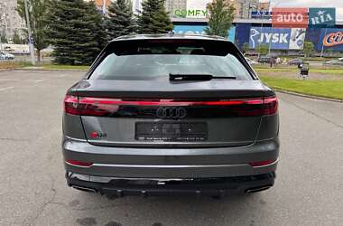 Внедорожник / Кроссовер Audi Q8 2024 в 