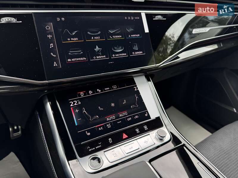 Внедорожник / Кроссовер Audi Q8 2024 в Киеве