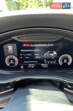 Внедорожник / Кроссовер Audi Q8 2018 в 