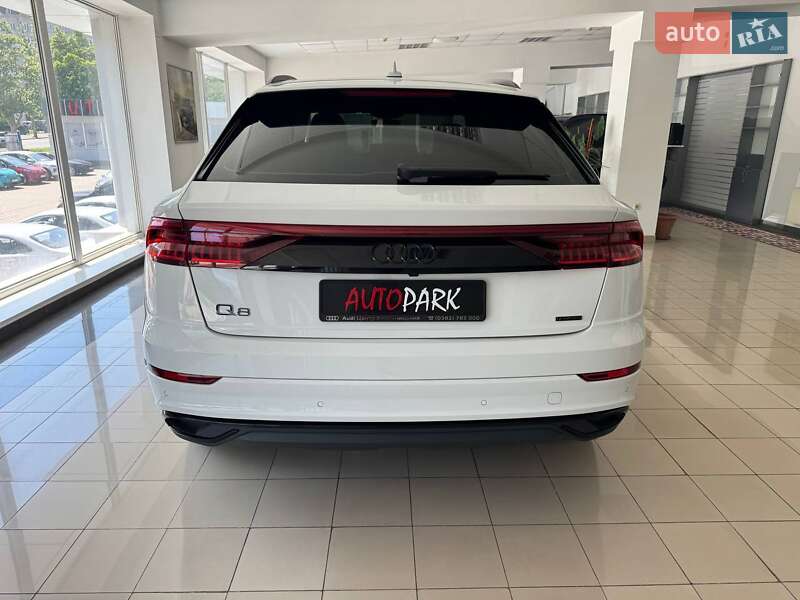 Позашляховик / Кросовер Audi Q8 2020 в Одесі