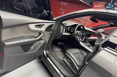 Внедорожник / Кроссовер Audi Q8 2021 в 