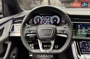 Внедорожник / Кроссовер Audi Q8 2021 в 