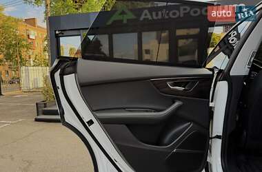 Внедорожник / Кроссовер Audi Q8 2022 в 