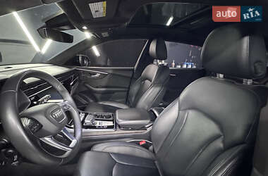 Внедорожник / Кроссовер Audi Q8 2019 в 