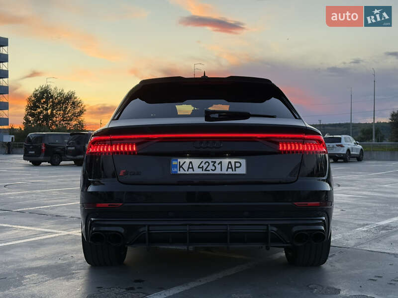 Позашляховик / Кросовер Audi Q8 2020 в Києві