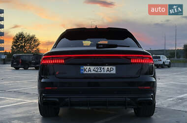 Внедорожник / Кроссовер Audi Q8 2020 в 