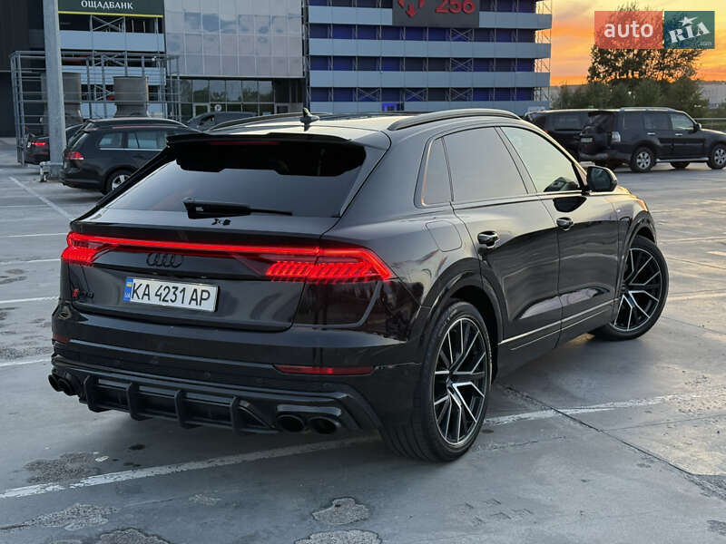 Позашляховик / Кросовер Audi Q8 2020 в Києві