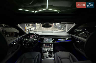 Внедорожник / Кроссовер Audi Q8 2021 в 