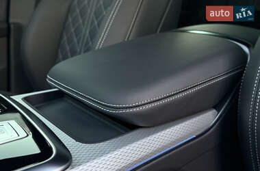 Внедорожник / Кроссовер Audi Q8 2025 в 