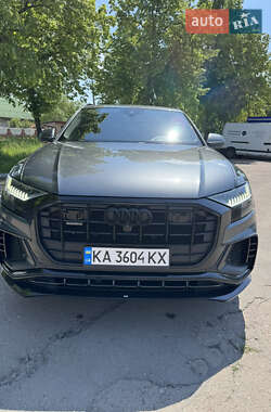 Позашляховик / Кросовер Audi Q8 2019 в 