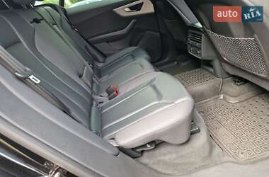 Внедорожник / Кроссовер Audi Q8 2019 в 