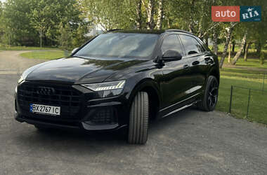 Внедорожник / Кроссовер Audi Q8 2023 в 