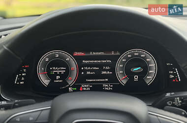 Внедорожник / Кроссовер Audi Q8 2023 в 