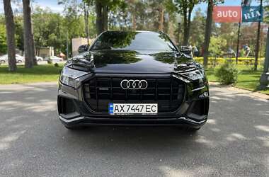 Внедорожник / Кроссовер Audi Q8 2020 в 