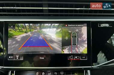 Внедорожник / Кроссовер Audi Q8 2020 в 