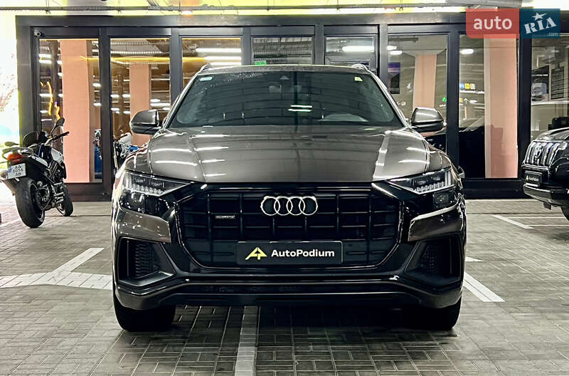 Внедорожник / Кроссовер Audi Q8 2019 в Киеве