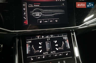 Внедорожник / Кроссовер Audi Q8 2019 в 
