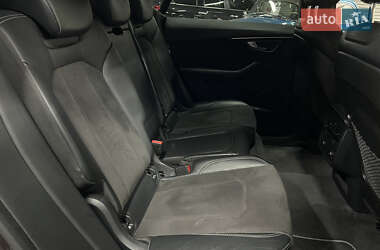 Внедорожник / Кроссовер Audi Q8 2019 в 