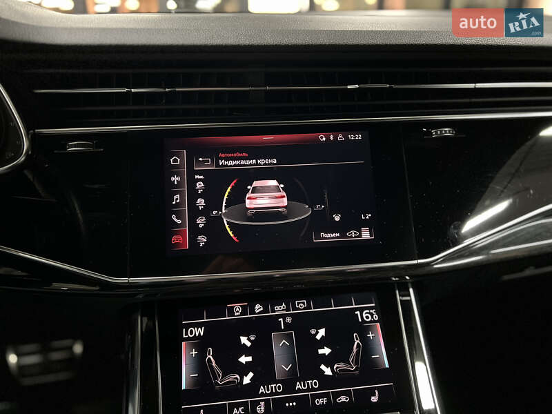 Внедорожник / Кроссовер Audi Q8 2019 в Киеве