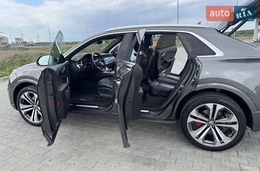 Позашляховик / Кросовер Audi Q8 2019 в 