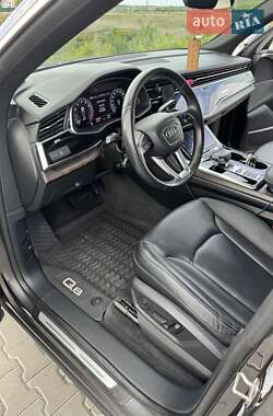 Позашляховик / Кросовер Audi Q8 2019 в 