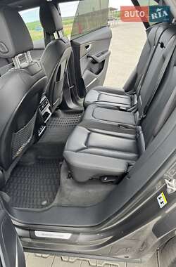 Позашляховик / Кросовер Audi Q8 2019 в 
