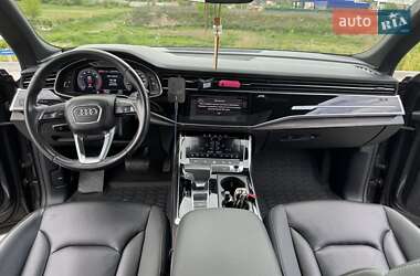 Позашляховик / Кросовер Audi Q8 2019 в 